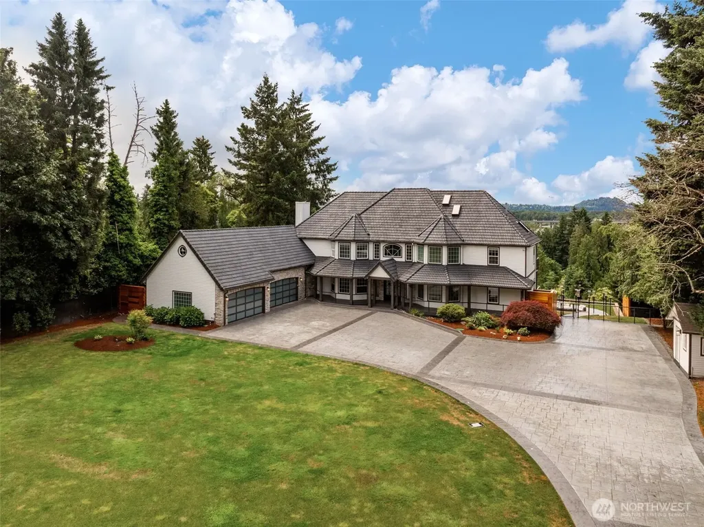 12815 SE Rivercrest Drive Vancouver WA 98683