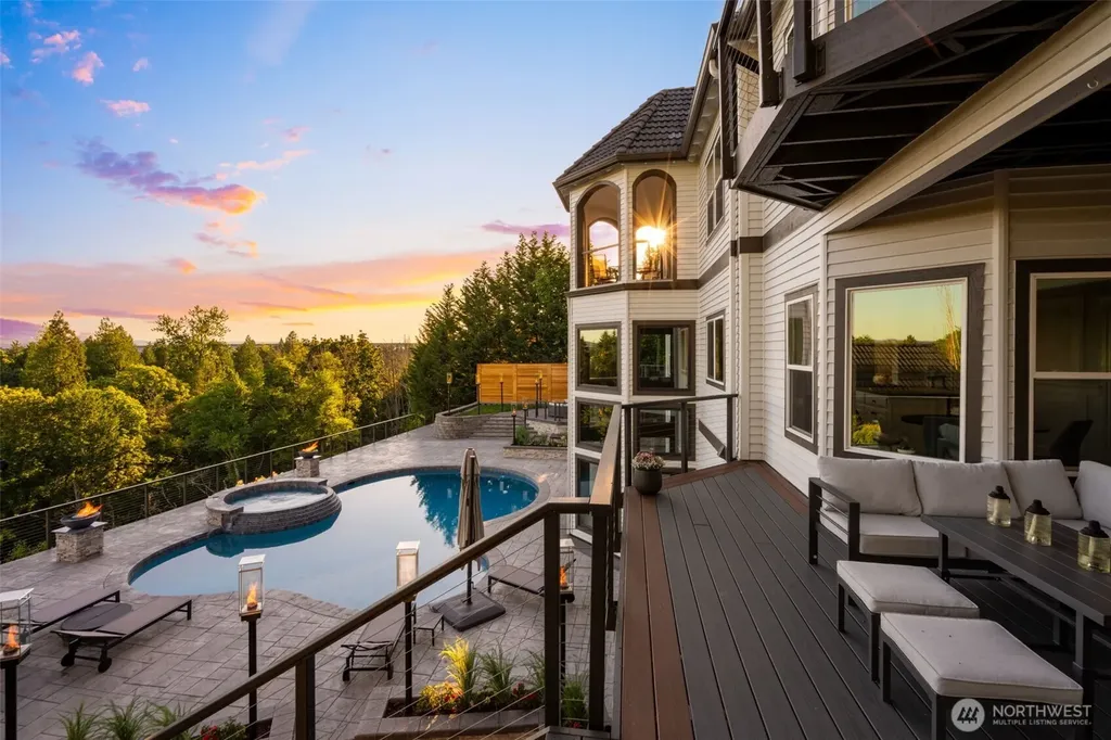 12815 SE Rivercrest Drive Vancouver WA 98683