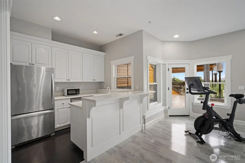 12815 SE Rivercrest Drive Vancouver WA 98683