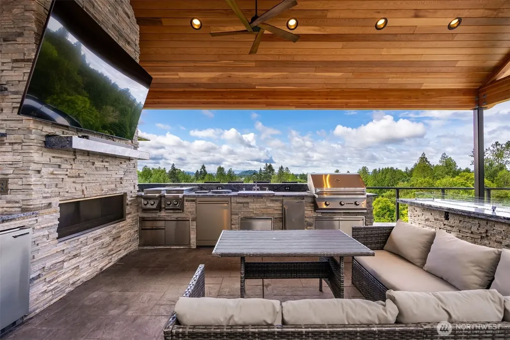 12815 SE Rivercrest Drive Vancouver WA 98683