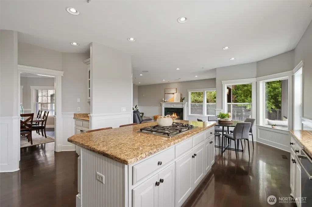 12815 SE Rivercrest Drive Vancouver WA 98683