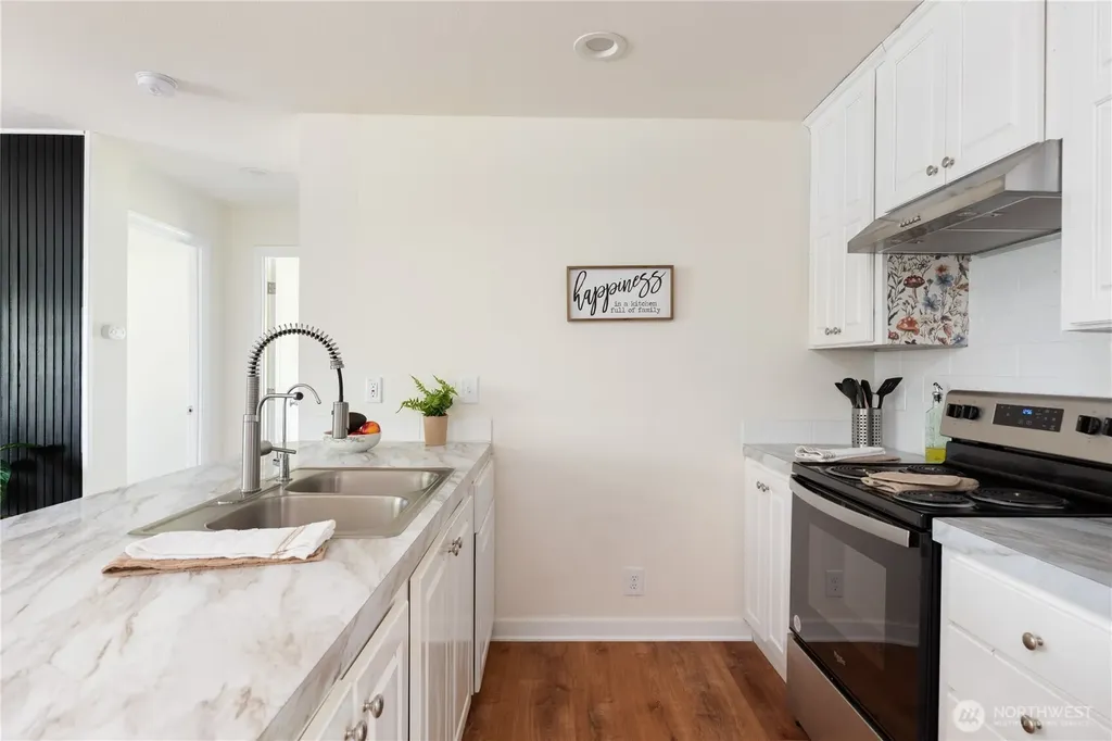 28510 Sr 20 Oak Harbor WA 98277