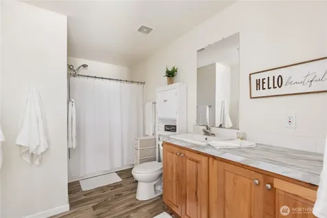 28510 Sr 20 Oak Harbor WA 98277