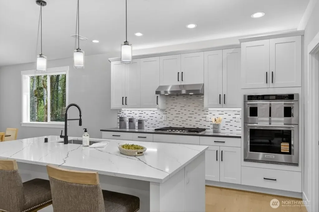 15002 75th Avenue NE Kenmore WA 98028