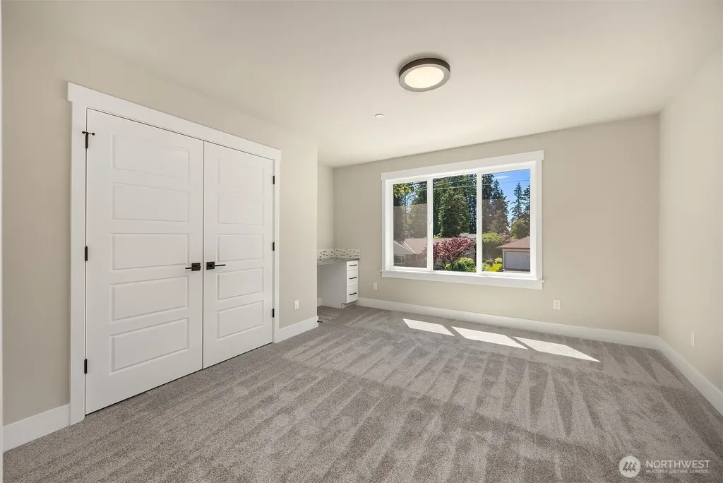 15002 75th Avenue NE Kenmore WA 98028