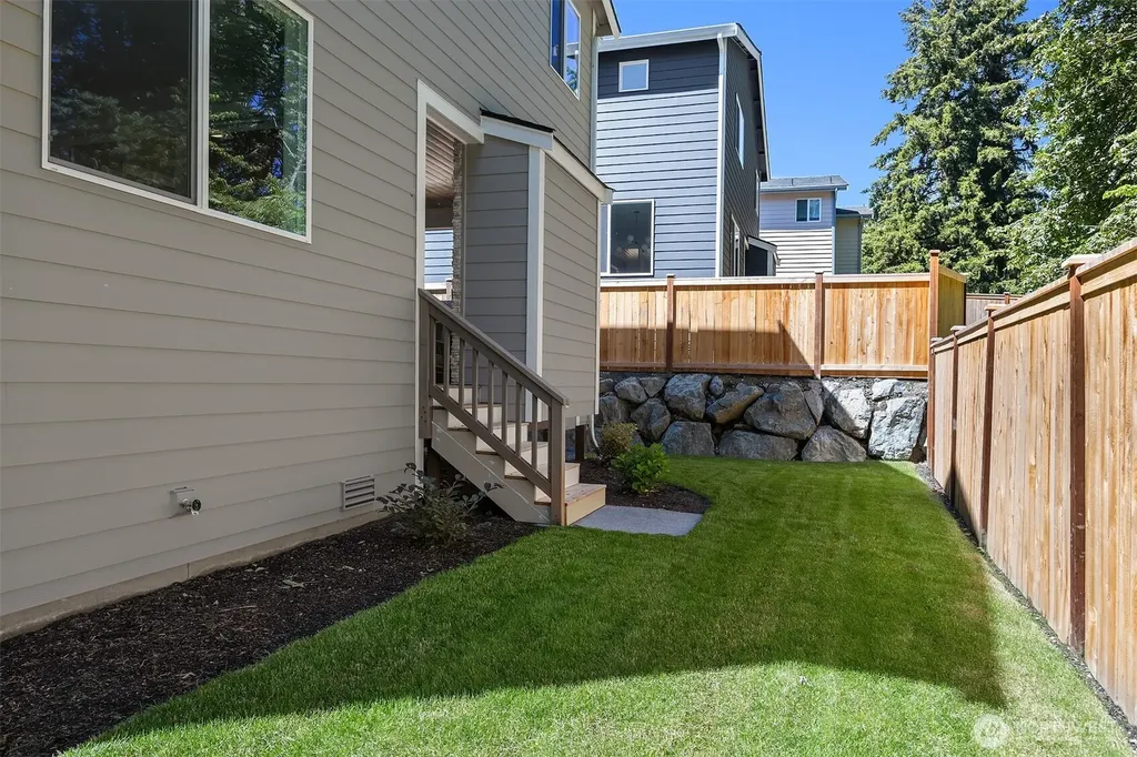 15002 75th Avenue NE Kenmore WA 98028