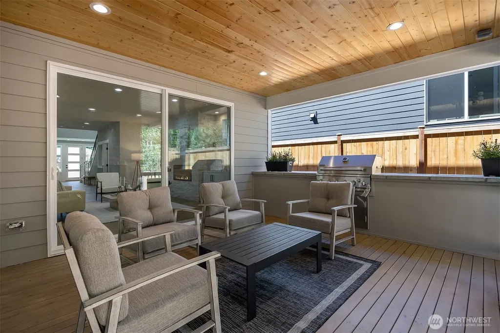15002 75th Avenue NE Kenmore WA 98028