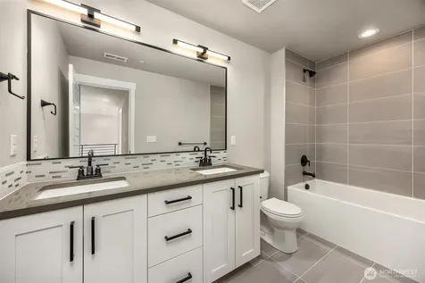 15002 75th Avenue NE Kenmore WA 98028
