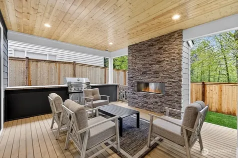 15002 75th Avenue NE Kenmore WA 98028