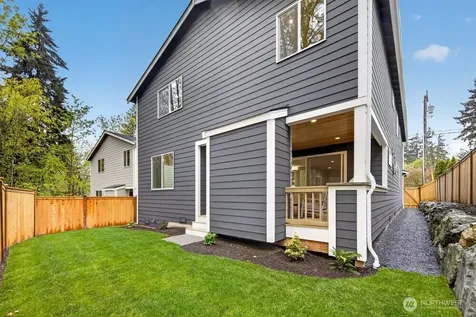 15002 75th Avenue NE Kenmore WA 98028