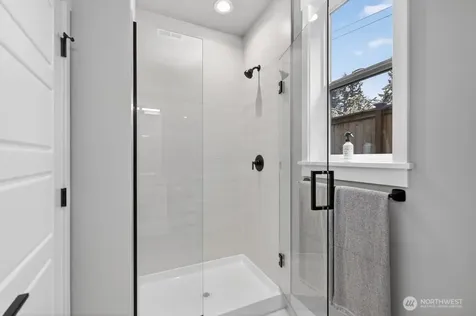 15002 75th Avenue NE Kenmore WA 98028