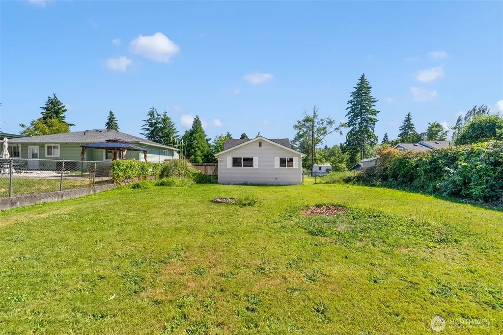 2432 NE Franklin Street Bremerton WA 98310