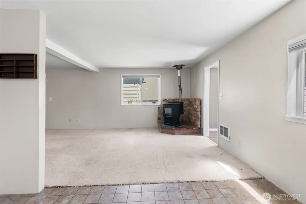 2432 NE Franklin Street Bremerton WA 98310