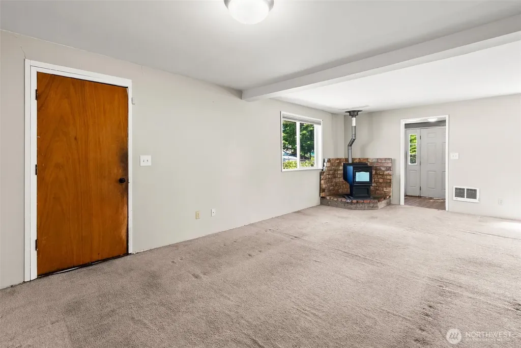 2432 NE Franklin Street Bremerton WA 98310