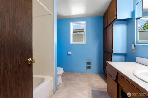 2432 NE Franklin Street Bremerton WA 98310