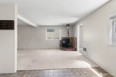 2432 NE Franklin Street Bremerton WA 98310
