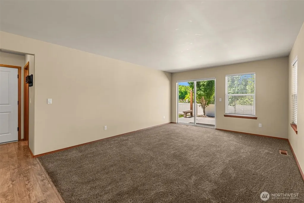 119 NW Porters Court East Wenatchee WA 98802