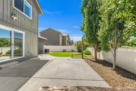 119 NW Porters Court East Wenatchee WA 98802