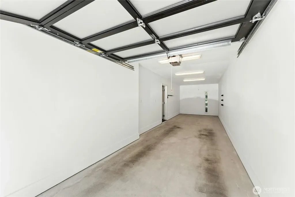 10762 1st Drive Bellevue WA 98004