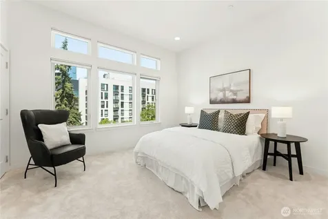 10762 1st Drive Bellevue WA 98004