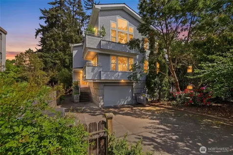 13310 Greenwood Avenue N Seattle WA 98133