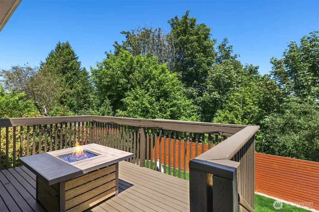 10750 66th Avenue S Seattle WA 98178