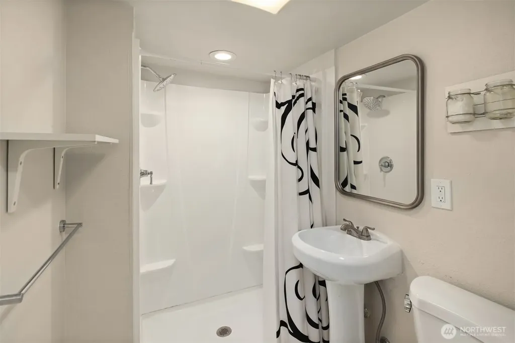 10750 66th Avenue S Seattle WA 98178
