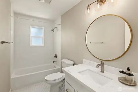 10750 66th Avenue S Seattle WA 98178