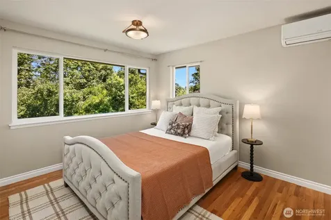 10750 66th Avenue S Seattle WA 98178