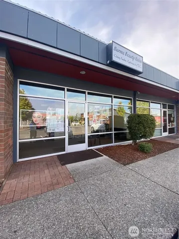 1833 Auburn Way N Auburn WA 98002