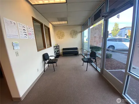 1833 Auburn Way N Auburn WA 98002