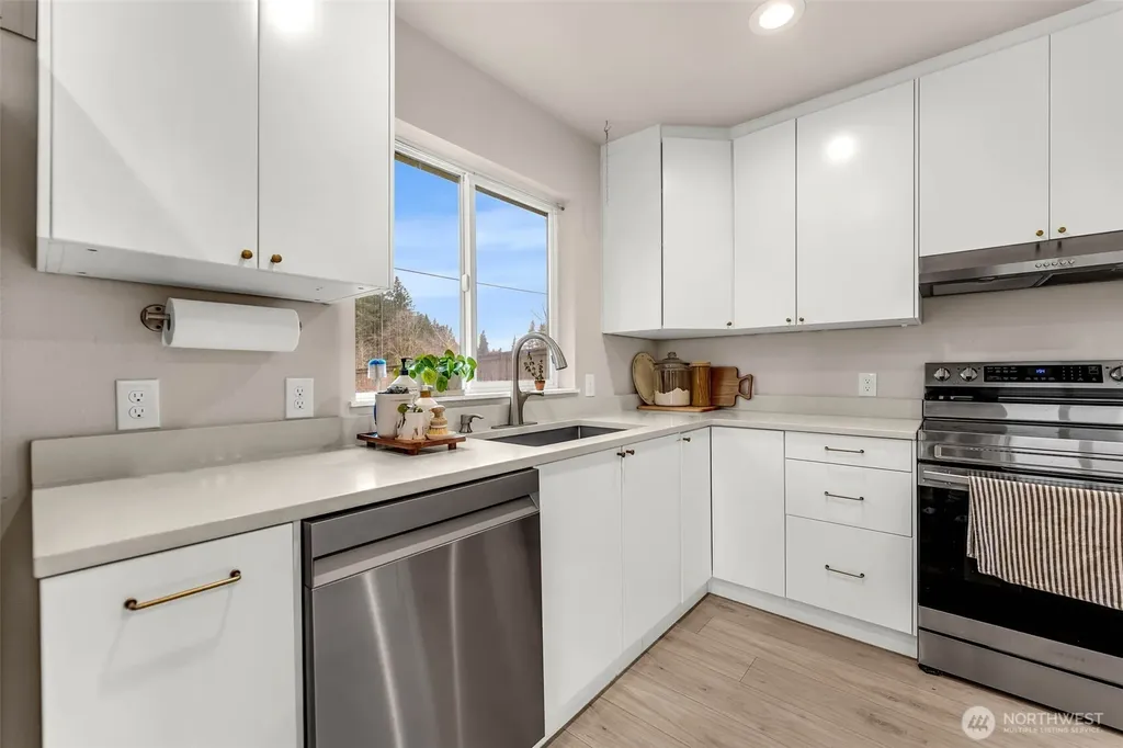 211 W Oak Street Yacolt WA 98675