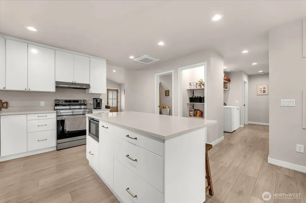 211 W Oak Street Yacolt WA 98675