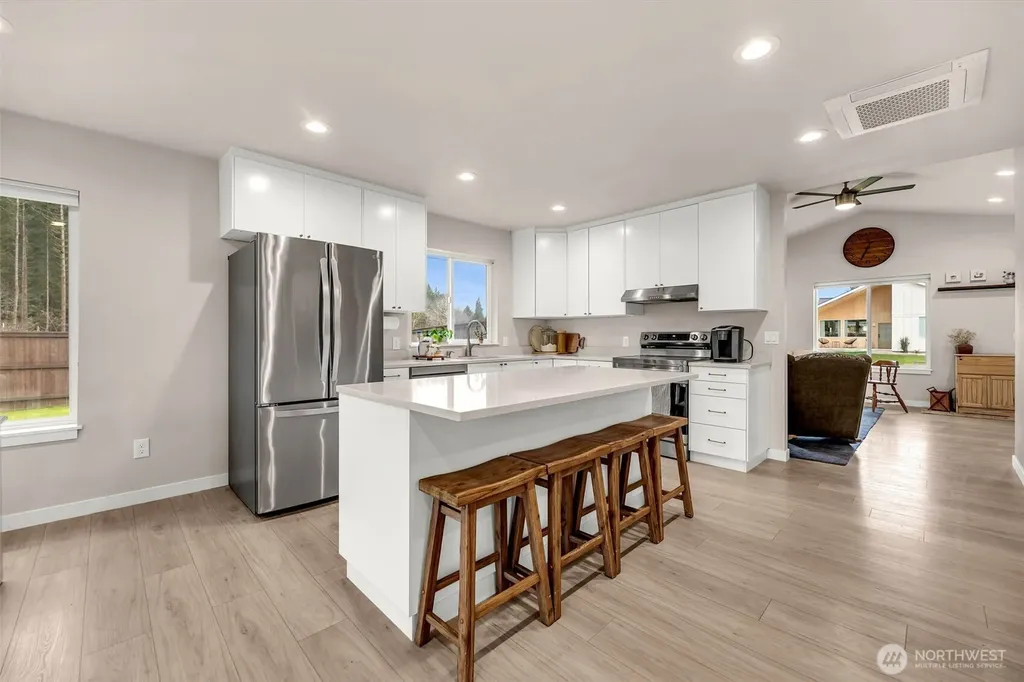 211 W Oak Street Yacolt WA 98675