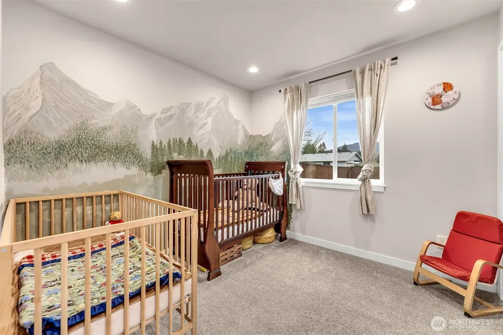 211 W Oak Street Yacolt WA 98675
