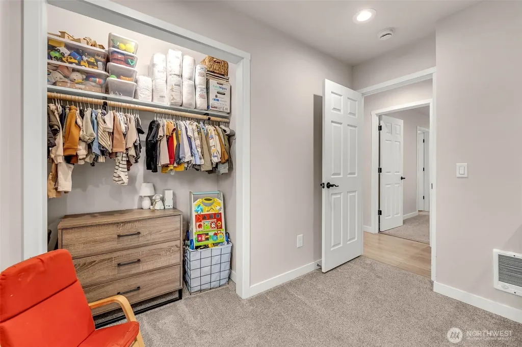211 W Oak Street Yacolt WA 98675