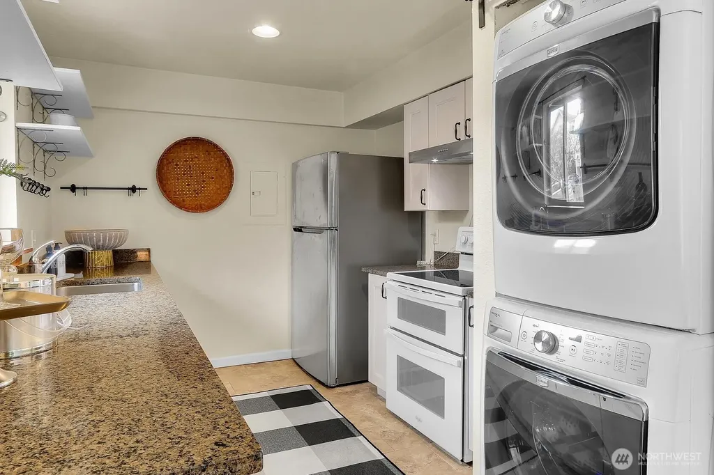 4425 Greenwood Avenue N Seattle WA 98103