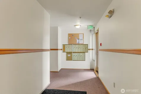 4425 Greenwood Avenue N Seattle WA 98103