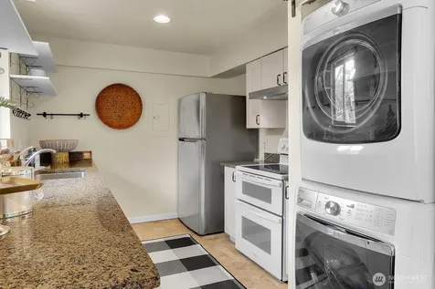 4425 Greenwood Avenue N Seattle WA 98103