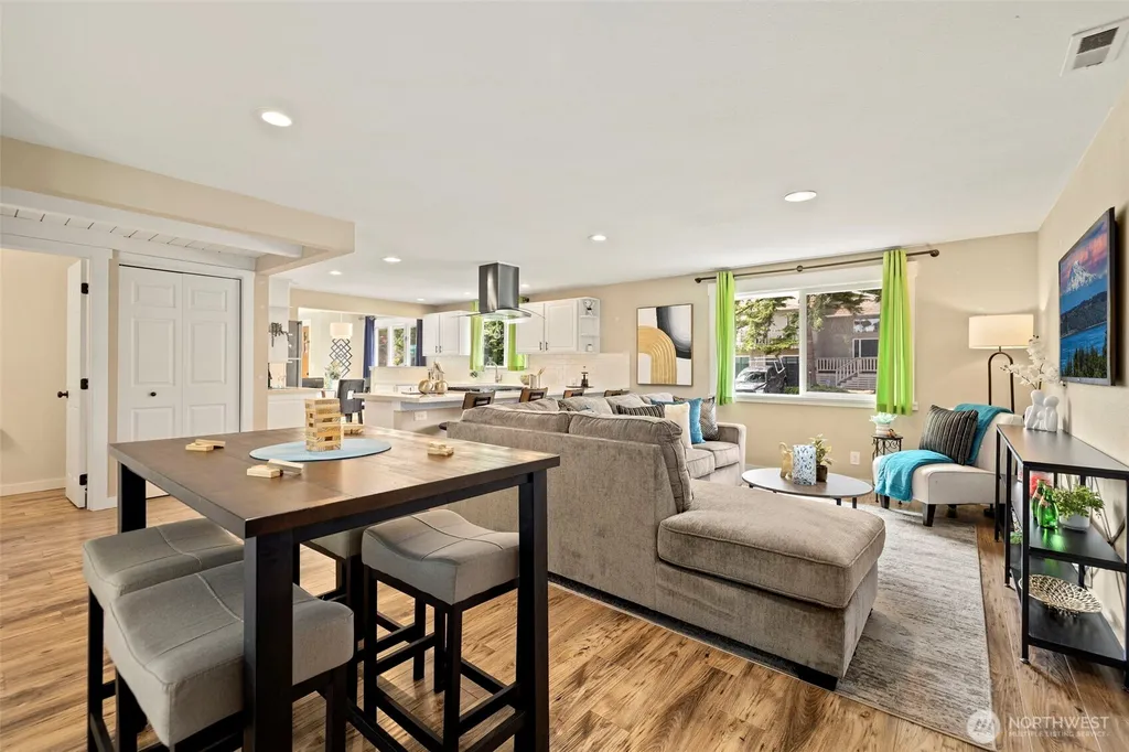 1206 SW Myrtle Street Seattle WA 98106