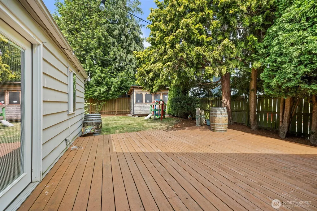 1206 SW Myrtle Street Seattle WA 98106
