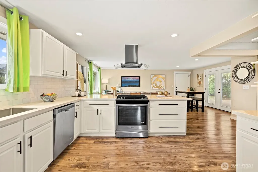 1206 SW Myrtle Street Seattle WA 98106