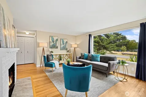 1206 SW Myrtle Street Seattle WA 98106