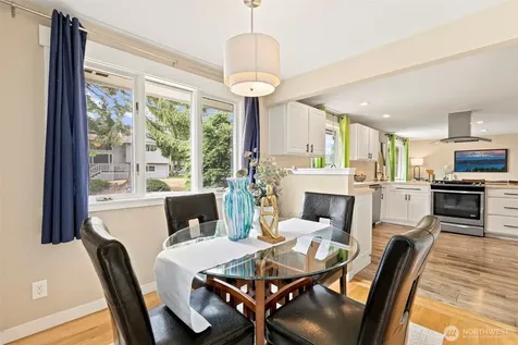 1206 SW Myrtle Street Seattle WA 98106