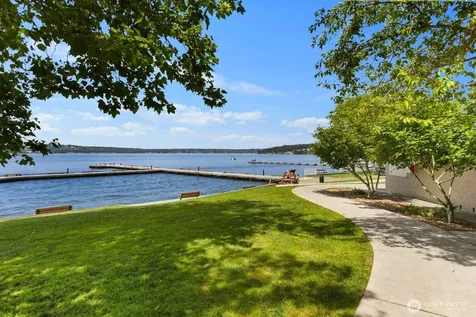 1610 8th Street W Kirkland WA 98033