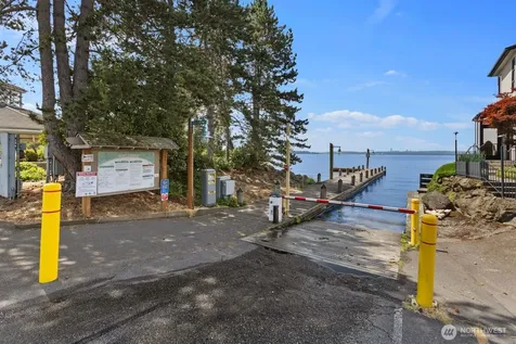 1610 8th Street W Kirkland WA 98033
