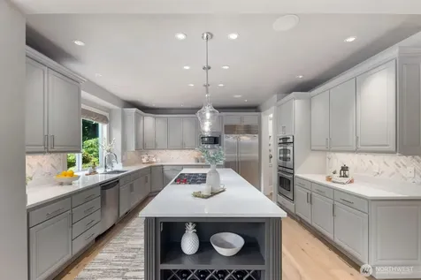1610 8th Street W Kirkland WA 98033