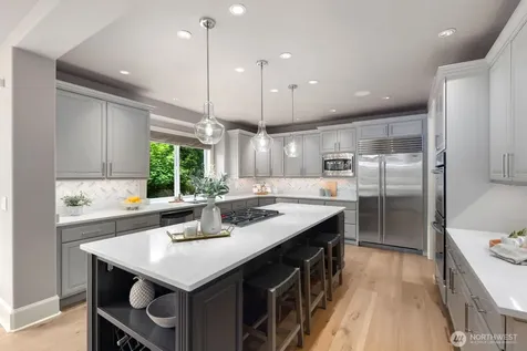 1610 8th Street W Kirkland WA 98033