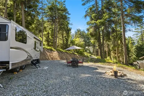 180 Horse Heaven Road Cle Elum WA 98922