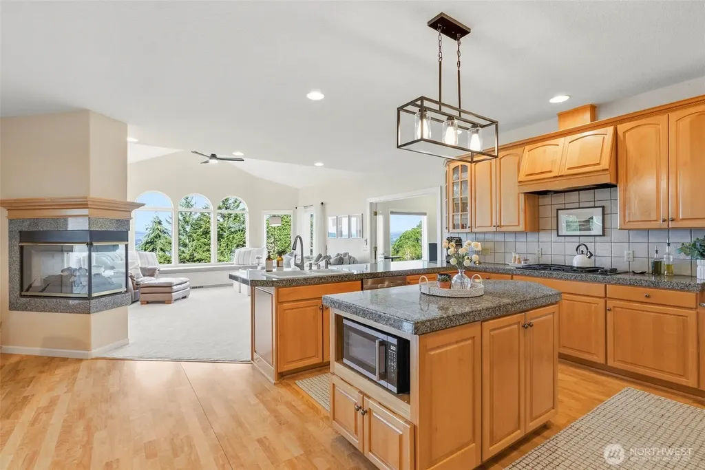 295 Lane Road Woodland WA 98674
